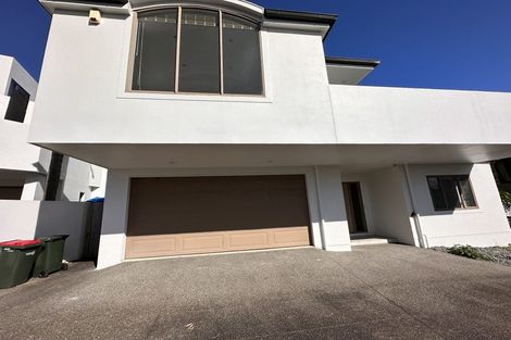 Photo of property in 30a Oakwood Grove, Eastern Beach, Auckland, 2012