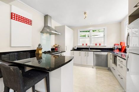 Photo of property in 45 Awarua Street, Ngaio, Wellington, 6035