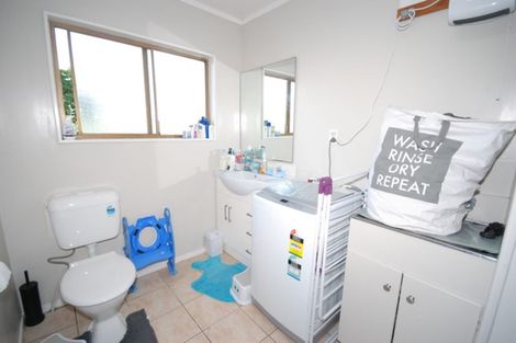 Photo of property in 1b/88 Aroha Avenue, Sandringham, Auckland, 1025