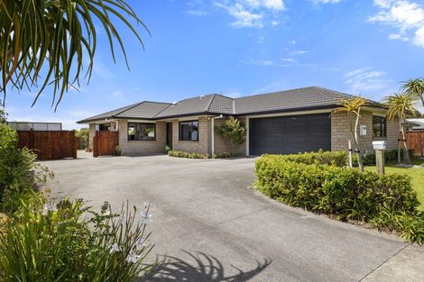 Photo of property in 12 Coby Sydney Drive, Bell Block, New Plymouth, 4312