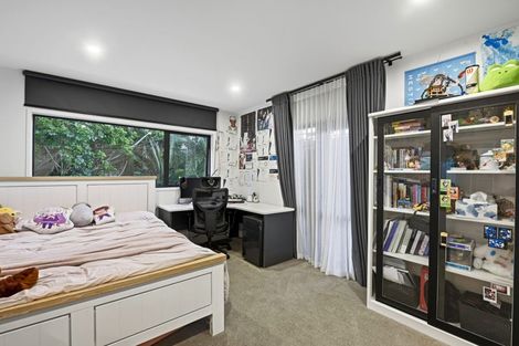 Photo of property in 22a Eastcliffe Road, Castor Bay, Auckland, 0620
