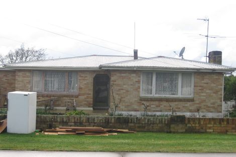 Photo of property in 12 Liverpool Street, Papakura, 2110