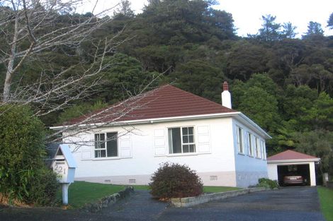 Photo of property in 221 Whites Line East, Waiwhetu, Lower Hutt, 5010