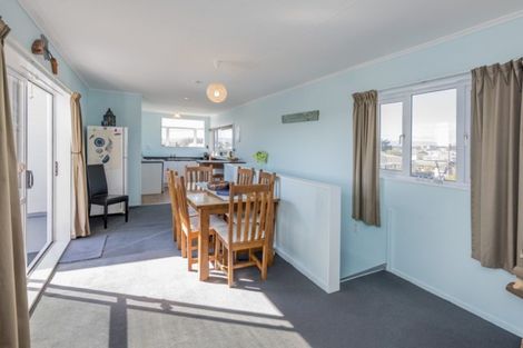 Photo of property in 6 Huia Street, Foxton Beach, Foxton, 4815