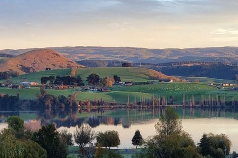 Photo of property in 28 Chatham Street, Waihola, Milton, 9073