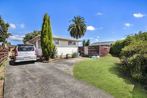 Photo of property in 11 Gambare Place, Wattle Downs, Auckland, 2103