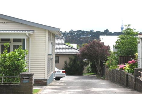 Photo of property in 13 Huia Road, Point Chevalier, Auckland, 1022