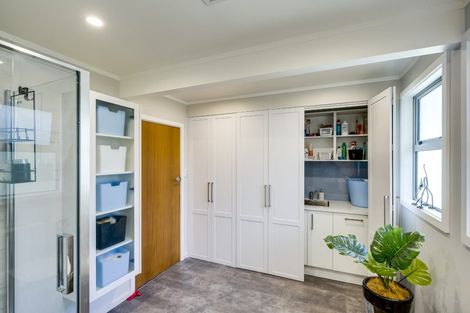Photo of property in 18 Hadfield Terrace, Bluff Hill, Napier, 4110