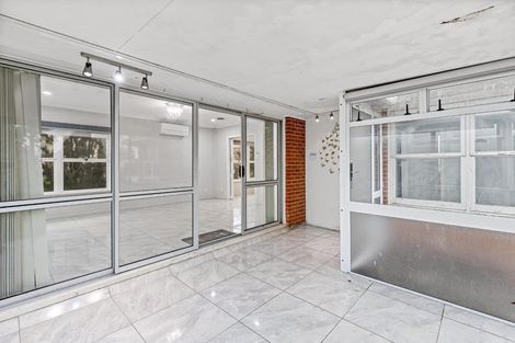 Photo of property in 41 Royal Road, Massey, Auckland, 0614