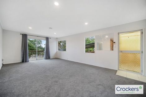 Photo of property in 21 Edgware Road, West Harbour, Auckland, 0618