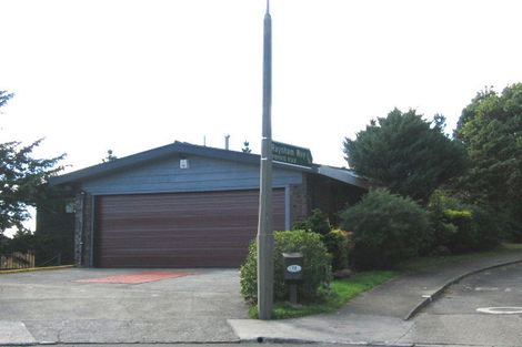 Photo of property in 12 Arundel Grove, Silverstream, Upper Hutt, 5019