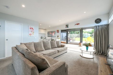 Photo of property in 8 Nikau Road, Oneroa, Waiheke Island, 1081