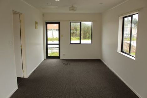 Photo of property in 10 Hill Crescent, New Lynn, Auckland, 0600