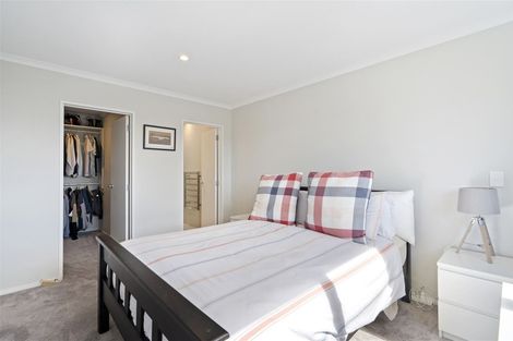 Photo of property in 2 Briddock Way, Swanson, Auckland, 0614