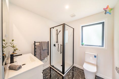 Photo of property in 5 Te Ara O Tahumate, Stokes Valley, 5019