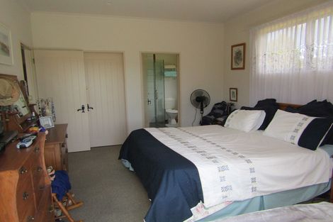 Photo of property in 7 Puketutu Drive, Haruru, 0204