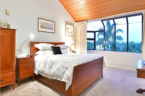 Photo of property in 74 Ardern Avenue, Stanmore Bay, Whangaparaoa, 0932