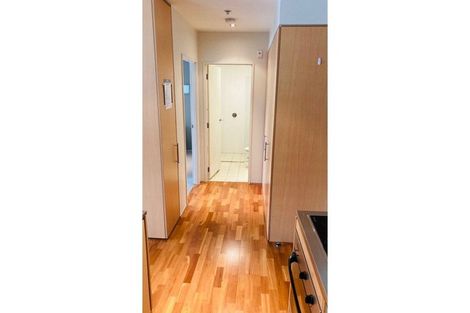 Photo of property in Sanctum Apartments, 11/10a Ebor Street, Te Aro, Wellington, 6011