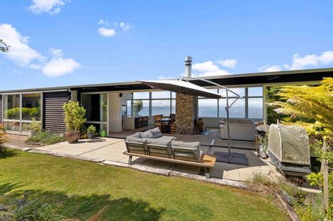 Photo of property in 43 Whakamoenga Point, Acacia Bay, Taupo, 3385
