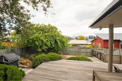 Photo of property in 115a Meadowstone Drive, Wanaka, 9305