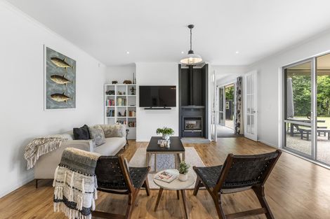 Photo of property in 300 Glenbrook Beach Road, Glenbrook, Waiuku, 2681