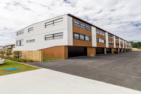 Photo of property in 1/63 Tawa Street, Mount Maunganui, 3116