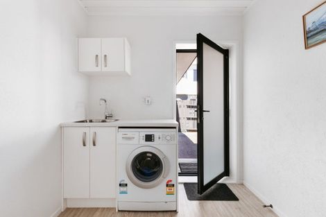 Photo of property in 420a Oceanbeach Road, Mount Maunganui, 3116