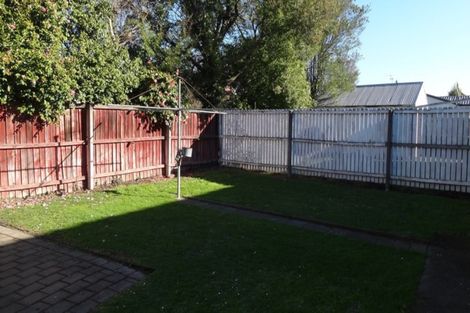 Photo of property in 2/9 Wadeley Road, Ilam, Christchurch, 8041