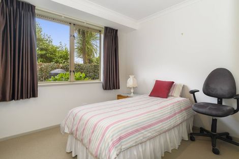 Photo of property in 17 Olive Close, Omokoroa, 3114