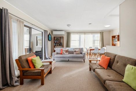 Photo of property in 43 Dickens Street, Owhata, Rotorua, 3010