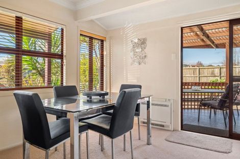 Photo of property in 17 Porikapa Road, Owhata, Rotorua, 3010