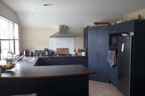 Photo of property in 3 Aotea Drive, Aotea, Porirua, 5024