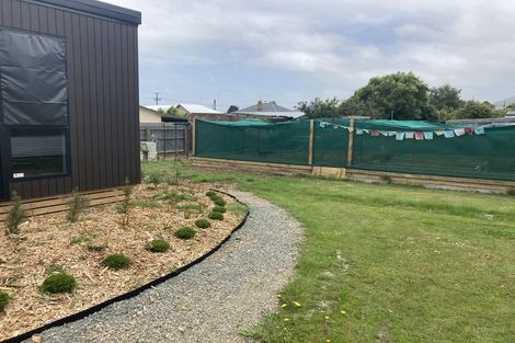 Photo of property in 43 Rhodes Street, Waimate, 7924