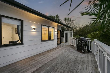 Photo of property in 1/38 Woodside Avenue, Northcote, Auckland, 0627