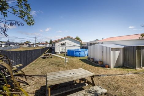 Photo of property in 18 Ahuru Street, Marton, 4710