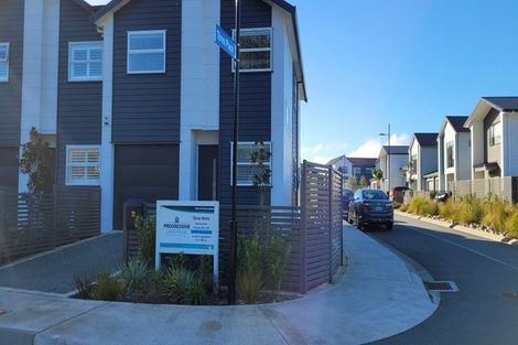 Photo of property in 22 Pateke Drive, Kenepuru, Porirua, 5022