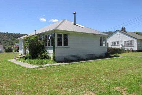Photo of property in 19 Victory Street, Reefton, 7830