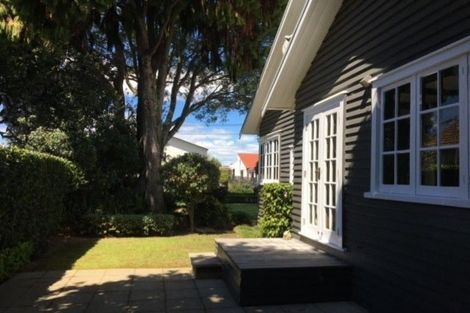 Photo of property in 379a Devonport Road, Tauranga South, Tauranga, 3112