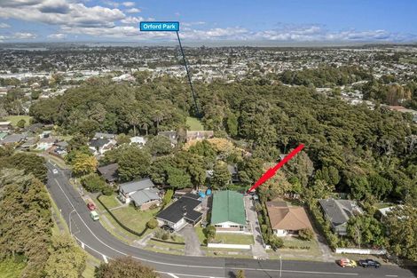 Photo of property in 14 Dennis Avenue, Hillpark, Auckland, 2102