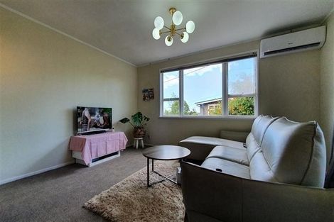 Photo of property in 82 Colwill Road, Massey, Auckland, 0614