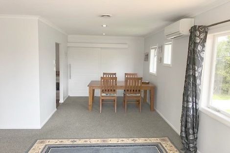 Photo of property in 11 Mangakura Road, Helensville, 0800