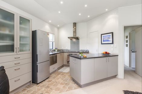 Photo of property in 39 Horseshoe Bush Road, Dairy Flat, Albany, 0794