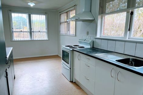 Photo of property in 65 Arimu Road, Papakura, 2110