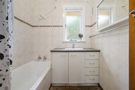 Photo of property in 9 Bunnythorpe Road, Papakura, 2110