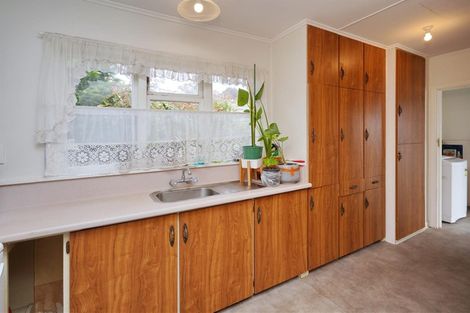 Photo of property in 28 Vivian Street, Burwood, Christchurch, 8083