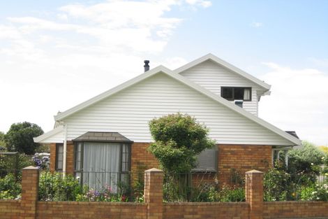 Photo of property in 10 Regency Crescent, Redwood, Christchurch, 8051