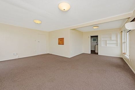Photo of property in 46 Miles Crescent, Newlands, Wellington, 6037