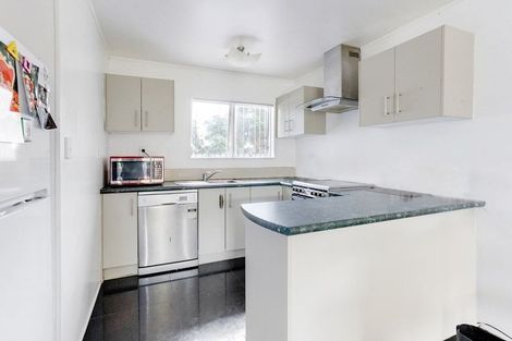 Photo of property in 2/14 Ririno Place, Manurewa, Auckland, 2102