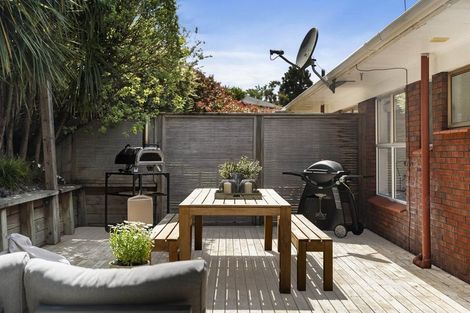 Photo of property in 1/113 Monarch Avenue, Hillcrest, Auckland, 0627