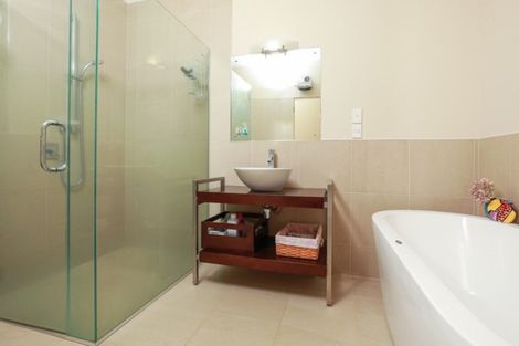 Photo of property in 13 Gibbston Close, Huntington, Hamilton, 3210